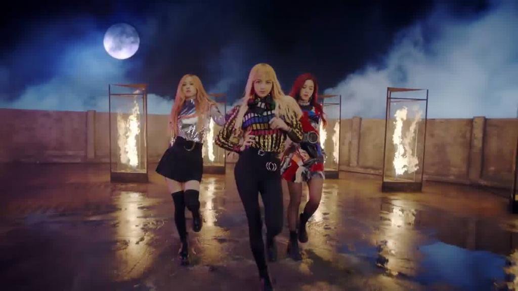 slayageaf's tweet photo. "I dont wanna boy I need a man"   
"Dont play with me boy"  
 "Uh I'ma fall in love baby you gon finna catch me"

#마지만처럼_BLACKPINK #블랙핑크 https://t.co/0iMP2S6OAf