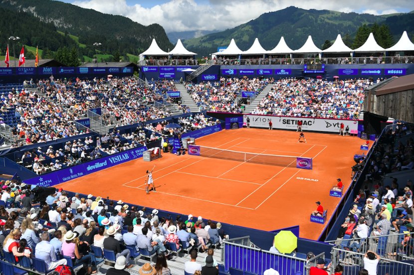 PRCo_France's tweet photo. Le @ParkGstaad est partenaire de l'Open Suisse, vivez pleinement l'expérience grâce son offre VIP 5-étoiles  https://t.co/IKXW0XCZPC https://t.co/KrnhTvbyje
