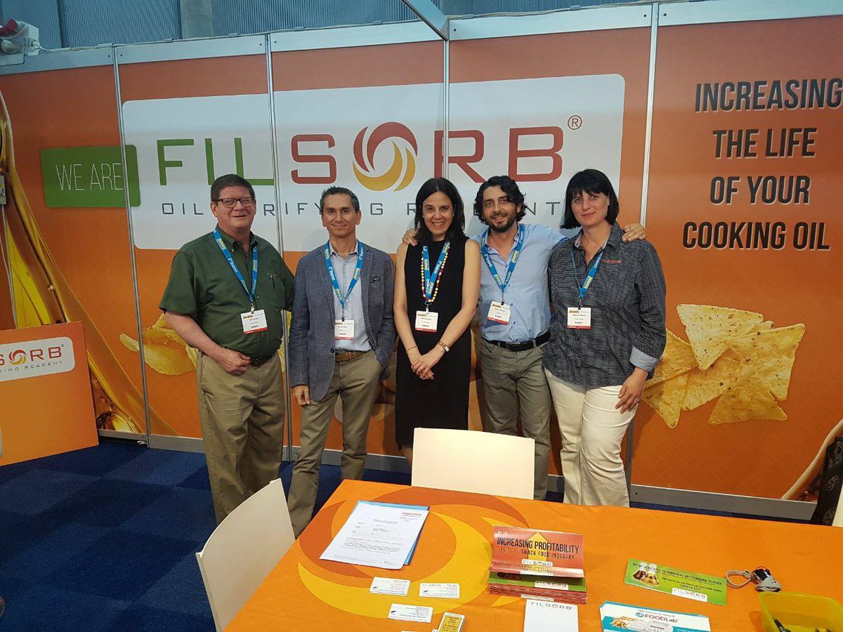 CDRFoodLab's tweet photo. Again!! 2nd day at #SNACKEX with #CDRFoodLab to predict the shelf life of snack #nuts and fried #snack https://t.co/lIw2Ng7vuT