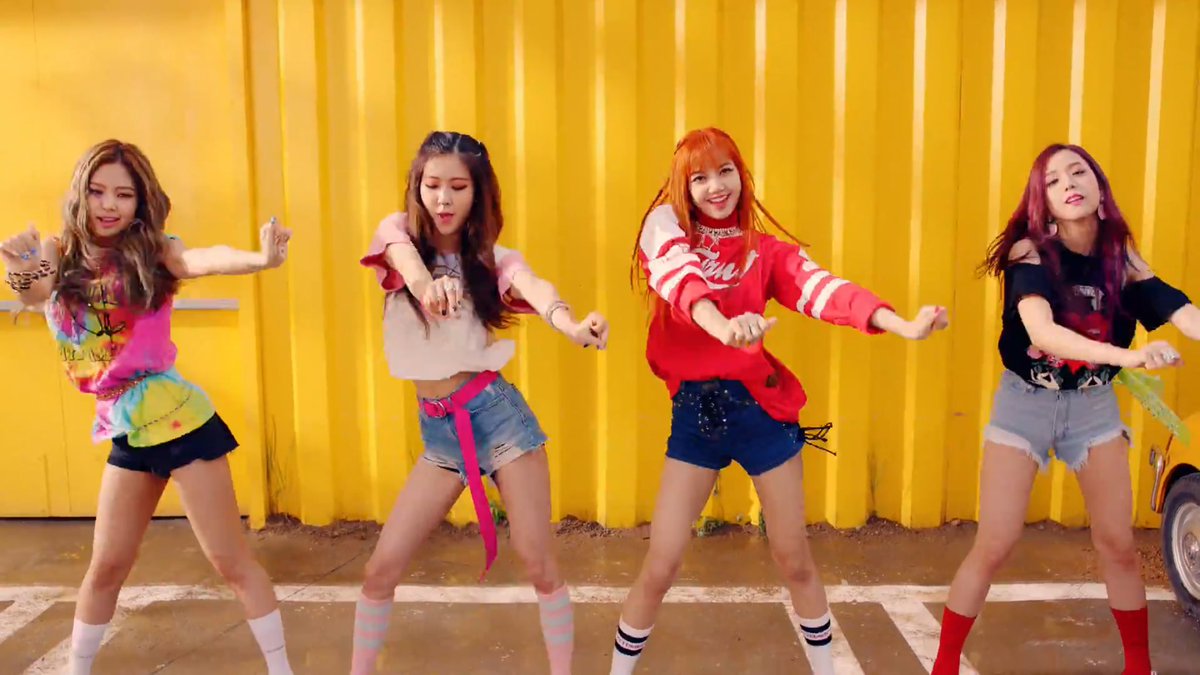 Группа blackpink. Blackpink as if it`s your last. Блэк пинк as if it's your last. Lisa as if. Ас итс юр ласт блэк пинк.