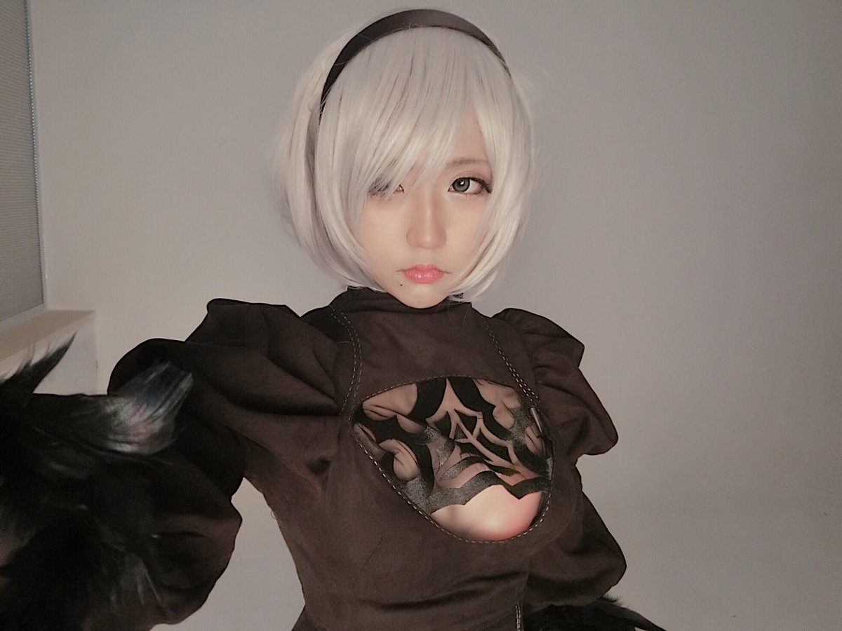 Toka_030's tweet photo. #nierautomata #2B #Cosplay 
ヨルハ2号b型、ただいま参ります。 https://t.co/uLzhbnEu3y