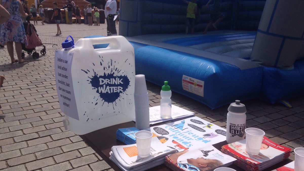 In het kader van de #drinkwater campagne werden kinderen gisteren extra gestimuleerd water te drinken tijdens Nunspeet Springt <a href="/JOGGNL/">JOGG</a>