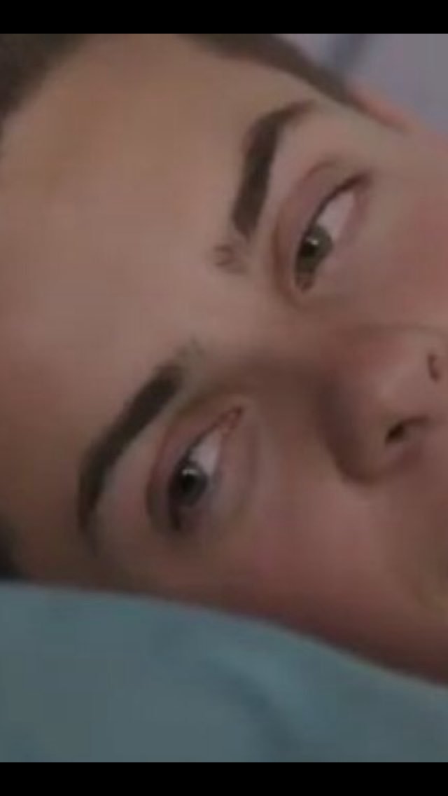 Dimwitye's tweet image. Ну как так?