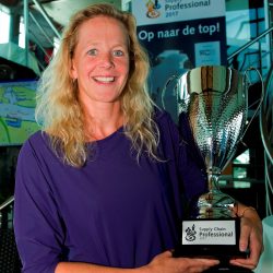 Anouk Wissink van Vezet verkozen tot Supply Chain Professional 2017 supplychainmagazine.nl/anouk-wissink-… #scp2017 #supplychain #award #netherlands
