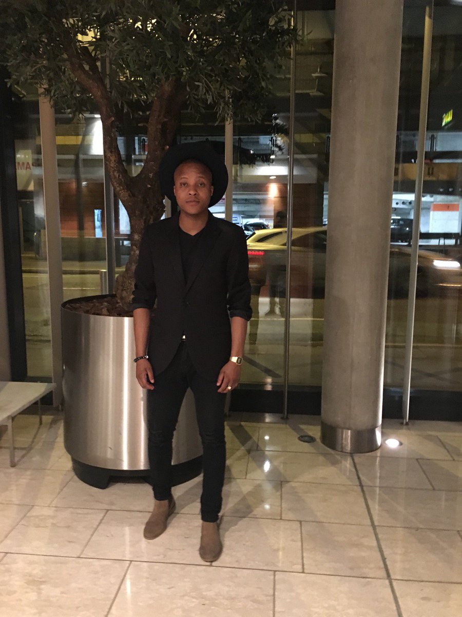 NyashaMavu's tweet image. @JuniorNdlovu still bringing the heat on the #blog right now.. Have you checked out his #feature? #fashionmemen #mensfashion #menswear #uk