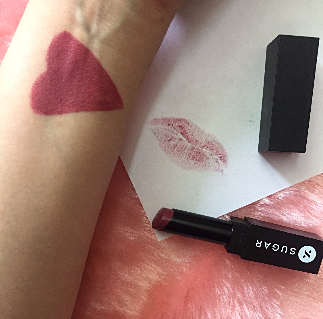 ourglamdiaries's tweet photo. Let your #lips do all the talking with @trySUGAR It's A-Pout Time! Vivid Lipstick - 02 #BreakingBare read more here: https://t.co/4BNIkQcWpC https://t.co/izq1r3nswM