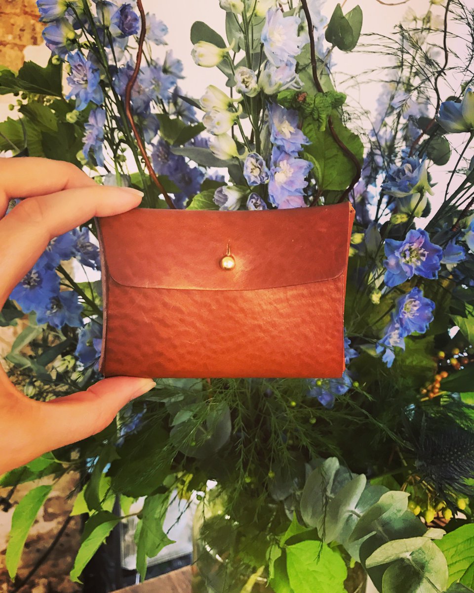 heredesign's tweet photo. @the_inkworks have new leather purses in stock, perfect for Summer!
https://t.co/4xLMphNMeI #purse #leather #handmade #HandmadeHour #craft https://t.co/4OIRVhYKCe