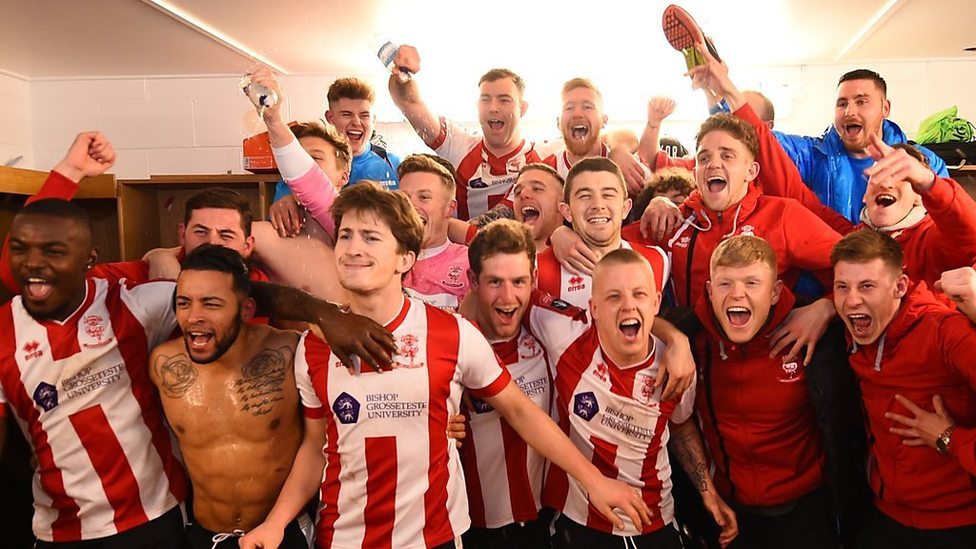SportsViewNow's tweet photo. The Away Days Awards (2016-17) https://t.co/r4CgQFCYst https://t.co/8NYfYTBVOh