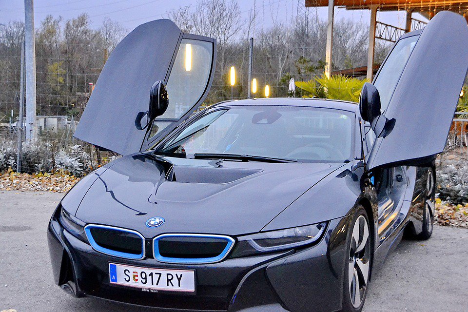 Rite_WayAuto's tweet photo. We Have The Fastest Transport Around! Call Today 1-877-688-8801#BMW #BMWi8 #i8 #RiteWayAutoTransport #WeDoItRite https://t.co/1jE4amXGtc https://t.co/OHyF0gKEsl