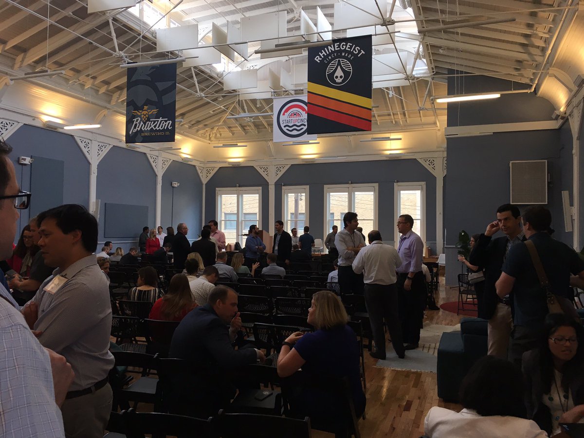 SeanMccosh's tweet photo. Innovation Exchange 2017. Mining nuggets of wisdom #startupcincy https://t.co/G82Dvq8aw8