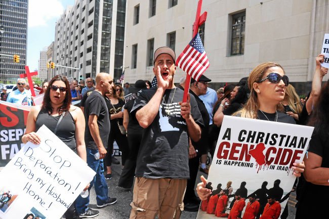 advisorsource's tweet image. "The stakes in this cannot be overstated": Attorneys for over 100 detained Iraqis plead for delay in deportations ow.ly/ozZC30cOjdp