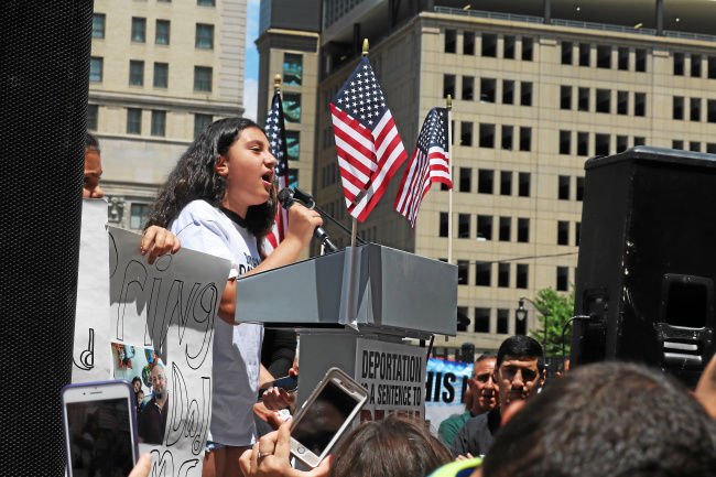 advisorsource's tweet image. "The stakes in this cannot be overstated": Attorneys for over 100 detained Iraqis plead for delay in deportations ow.ly/ozZC30cOjdp