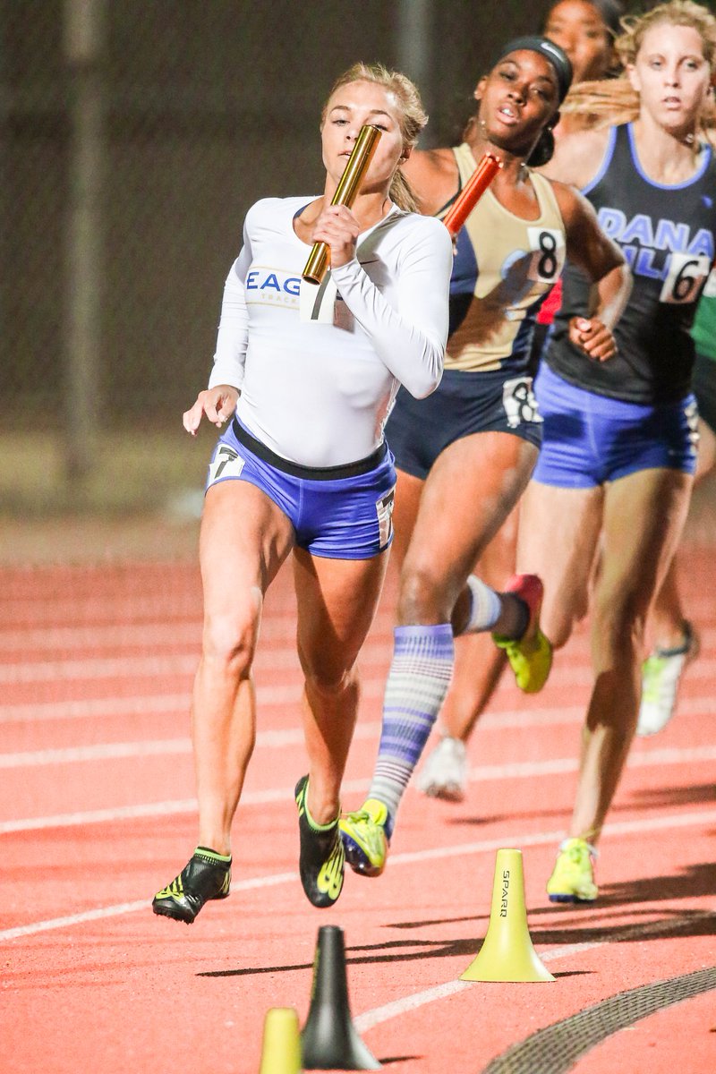 SMCHSTrack's tweet photo. S/O to @laurendrysch, 1st Team All-County Honors | 200, 400, 4x100 &amp; 4x400. Leaves SMCHS w/ 5 School records  https://t.co/ypviPqAnUz … https://t.co/pUthjbfbGG