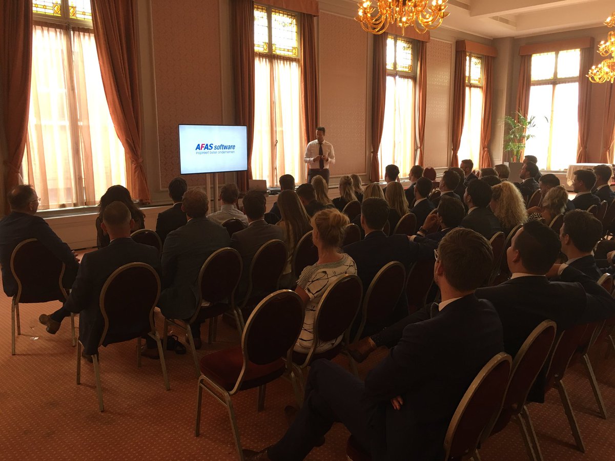 Nieuwe Marketing in een 'oude' omgeving... <a href="/sanderseton/">Sander Seton</a> inspireert met das 👍🏼😉