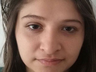 WebcamWomencouk's tweet photo. Sexy #chanely, 23yo #camgirl Average body, 29DD/E tits, Brown eyes and Brown hair. https://t.co/BvvEm1riOE https://t.co/QA5bMb2uqj