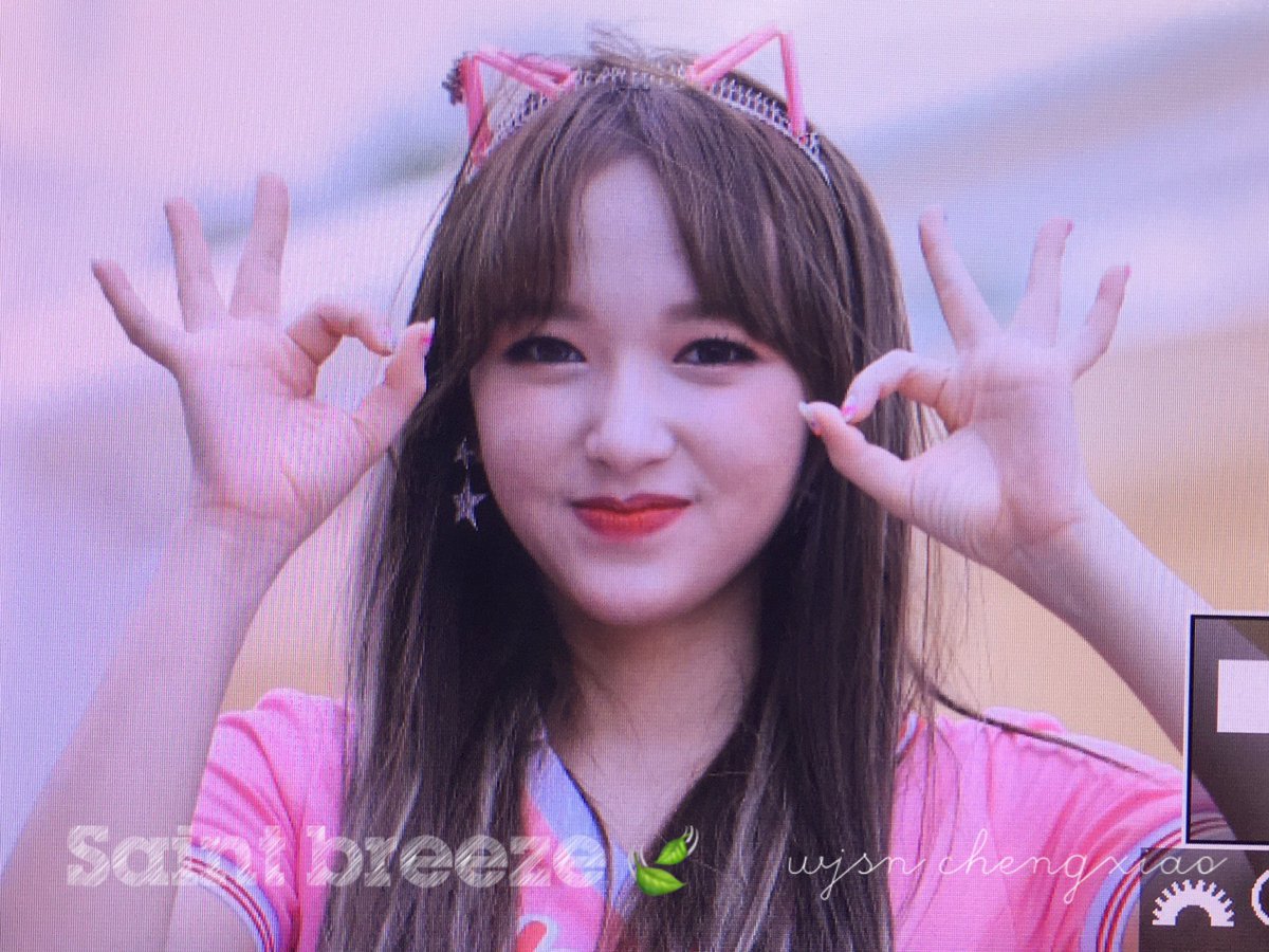 DGCXIAO98's tweet photo. @DGKSH99 welkam to DGFams 😆😆 https://t.co/QXkT0VaO8P