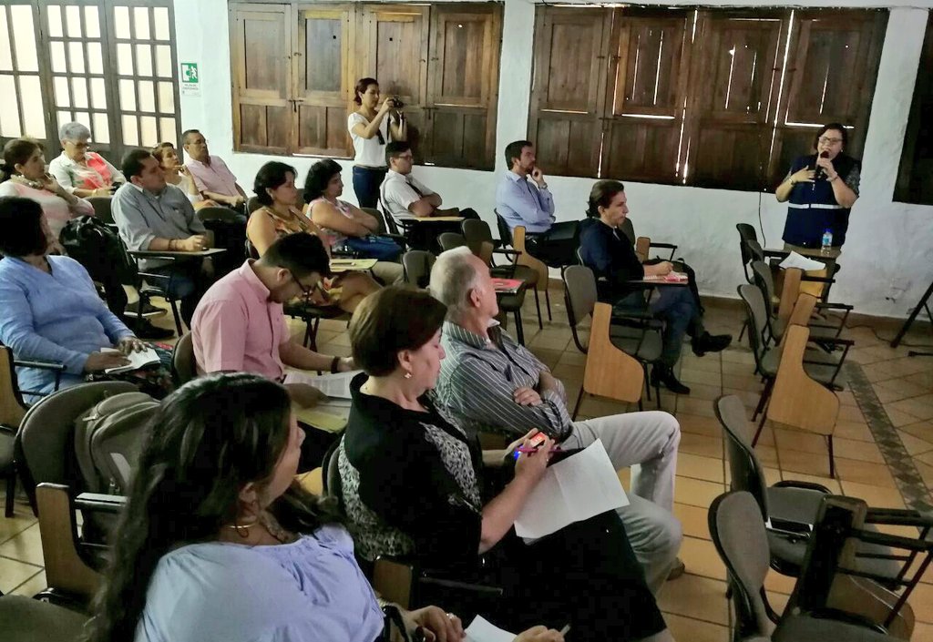 CCBucaramanga's tweet photo. Ahora en #SanGil presentación del informe de veeduría que actualmente realizamos a la vía San Gil - Charalá -  Límites. https://t.co/h6asqiGsYa