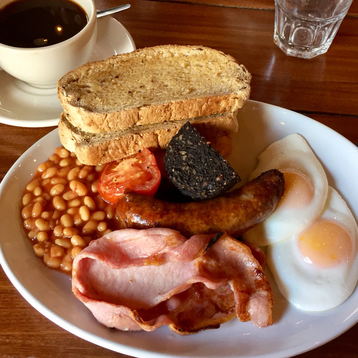 MarabuntaTX's tweet photo. @OpenTable #WillFlyforFood Fantastic "Full English" at #TheBrunchClub in #Liverpool , next #Japan https://t.co/vulSwVZwwi