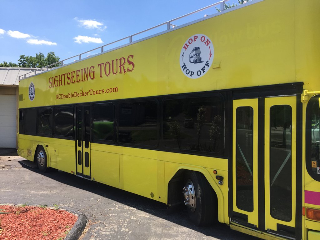 Image360KC's tweet image. Another #doubledecker #bus ready to tour! Thanks @kcddtours ! #busgraphics