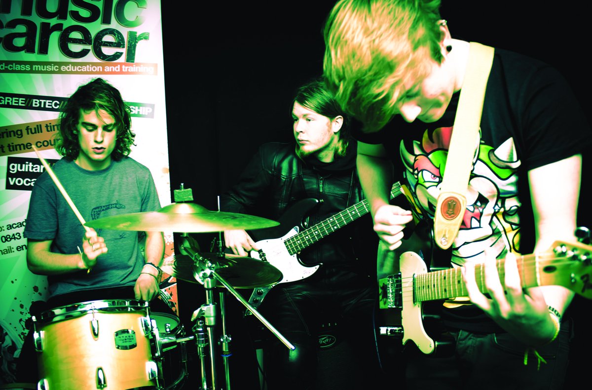 Visit us! This Saturday (24-6-17) @amsbirmingham Open Day academyofmusic.ac.uk/birmingham/aca…