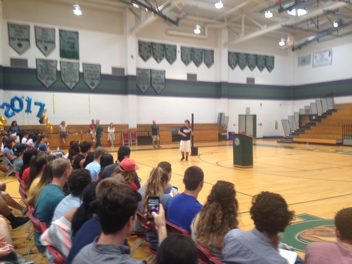 CNHS_Cougars's tweet photo. Graduation practice in the books-getting ready for the main event tonight! @DSimonCNHS @CNHS_2017 https://t.co/mGTkGPWTiE