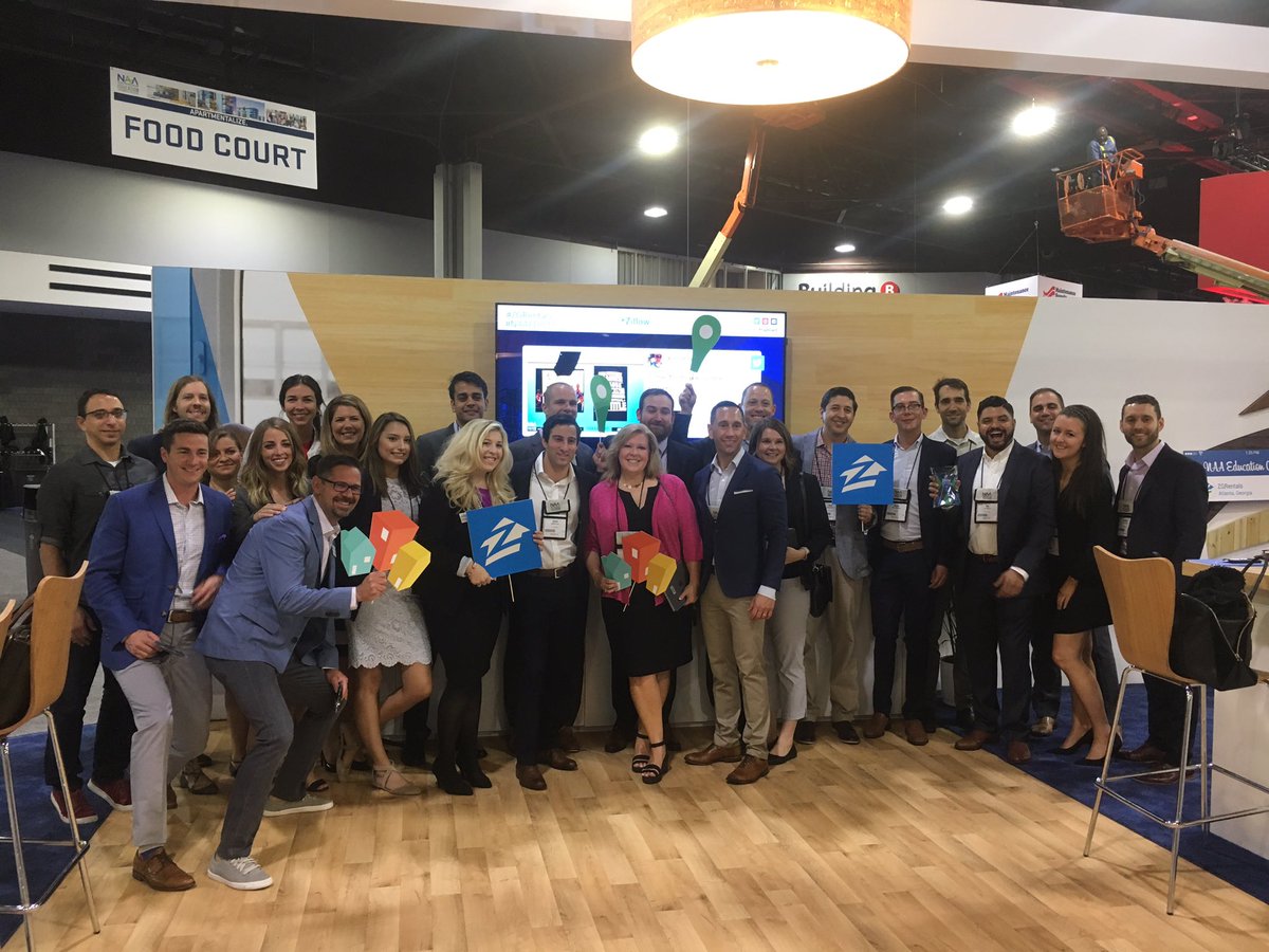 stephiejeanne's tweet photo. The @ZGRentals team is ready for #NAAEdu17! #zgrentals @naaeduconf https://t.co/HS9nKP8oc4