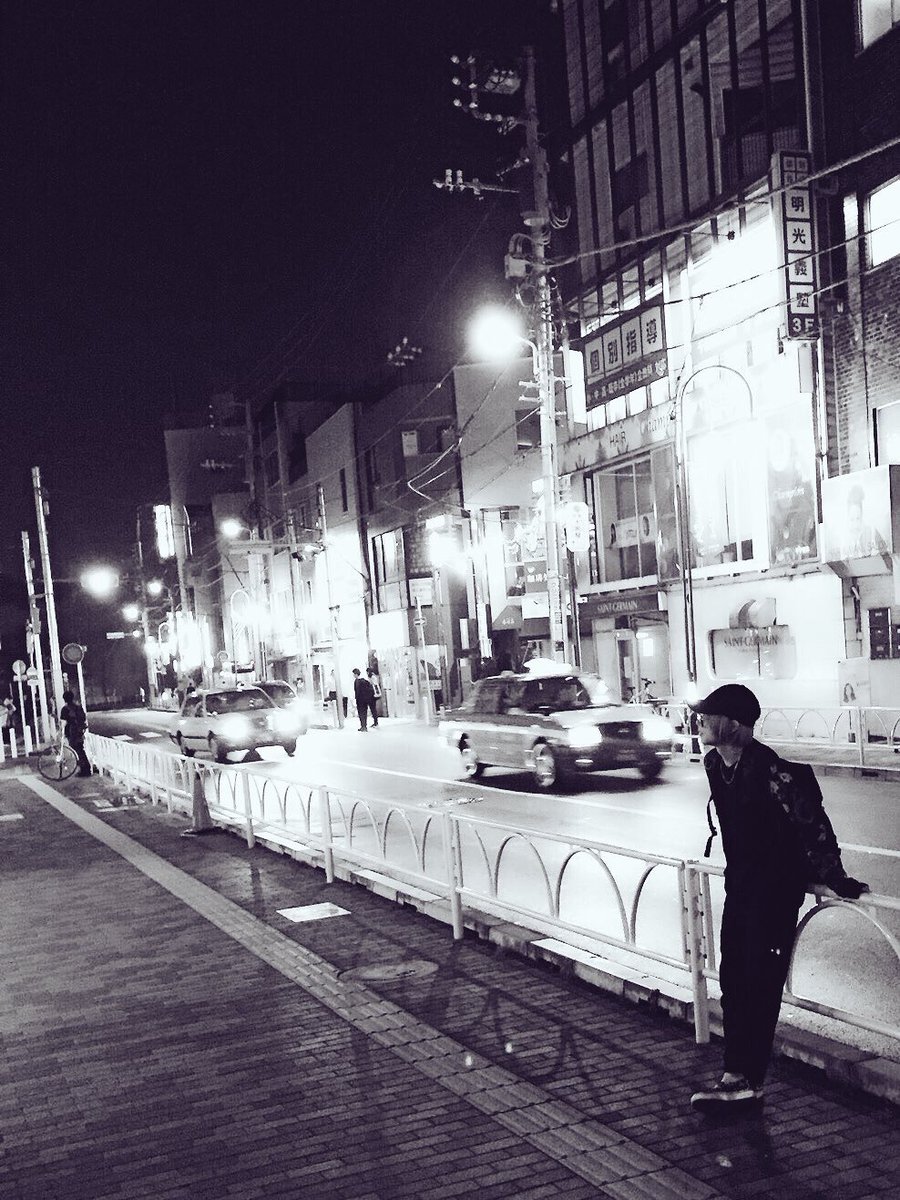 LycaonYuuki's tweet photo. みんなが幸せになる方法なんてあまり無いんだ。誰かが誰かの為に頑張って誰かを幸せにする。それはもしかしたら僕かもしれないし、君かもしれない。

僕がダメな時は君に任せてしまおうと思う。だから君がダメな時は僕に頼って。

僕らの闘いはまだ始まったばかり。すべては僕らと君らの為なんだ。 https://t.co/DzEyCYalTl