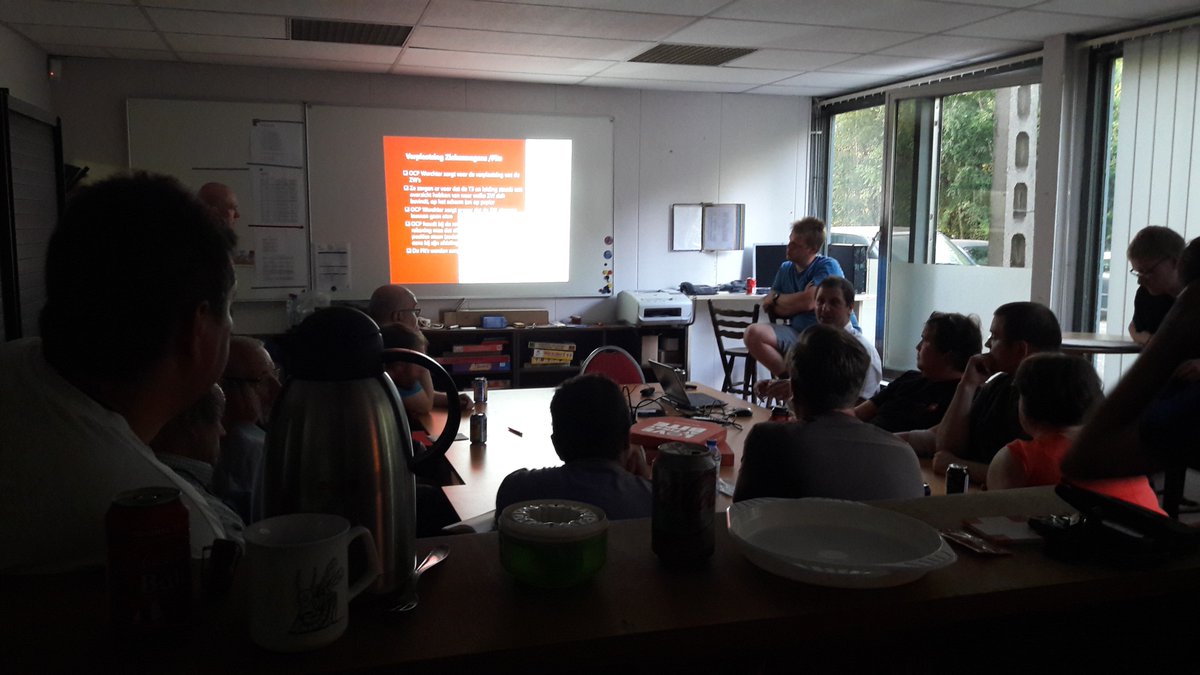 Log_eenheid's tweet photo. Gisteren briefing voor @RockWerchter ontvangen van operationele leiding. Vandaag stellen we #Commandowagen op en #transport van materiaal. https://t.co/yVxzOIkUL1