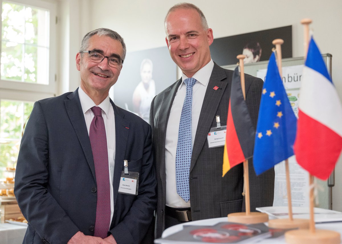 uni_mainz's tweet image. #UniMainz und @univbourgogne starten binationales #Masterprogramm in der #Lehrerausbildung uni-mainz.de/presse/aktuell… @DFHUFA #Studium