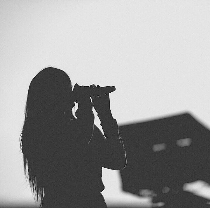 badhalss's tweet image. "Everything is grey
His hair, his smoke, his dreams
And now he's so devoid of color
He don’t know what it means"