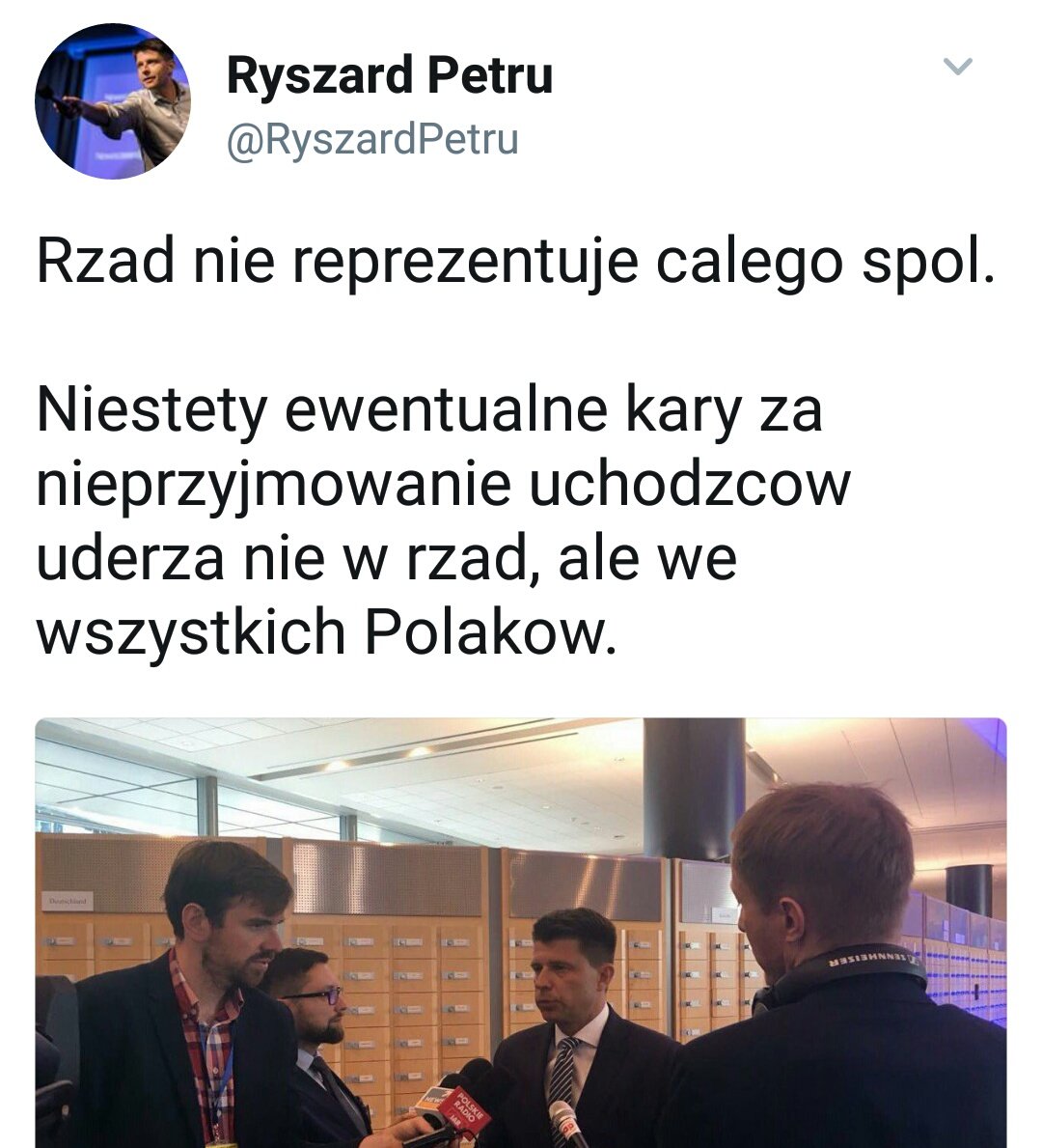 MalaMi_'s tweet photo. Ryszard Rwie Serce z partii by Polsce nie stała się krzywda ! Nie ma #lipy a sondaże zabolały. https://t.co/8TETmnuAAj