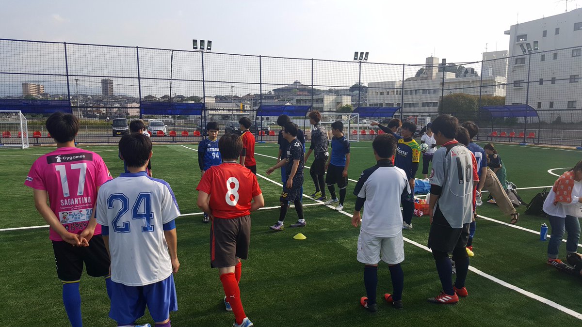 JOYFIELD15's tweet photo. 本日は近隣の大学である『福岡教育大学』のフットサルサークルである、【 塊 】の皆様にコートレンタルして頂きました♫ありがとうございました！＃JOY FIELD15 MUNAKATA
＃ジョイフィールド15
＃宗像
＃塊
＃フットサルサークル
＃女子チーム立ち上げよう！ https://t.co/ZuuYw4jD2D