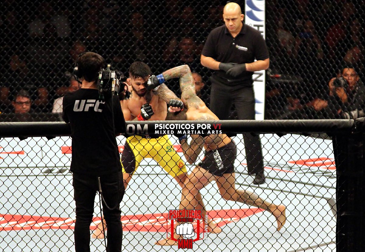 PsicoticosporVT's tweet photo. #UFC2012 Boommmmm 💣 @ymedeiros
#psicoticosporvt https://t.co/LFiWwzZd9w