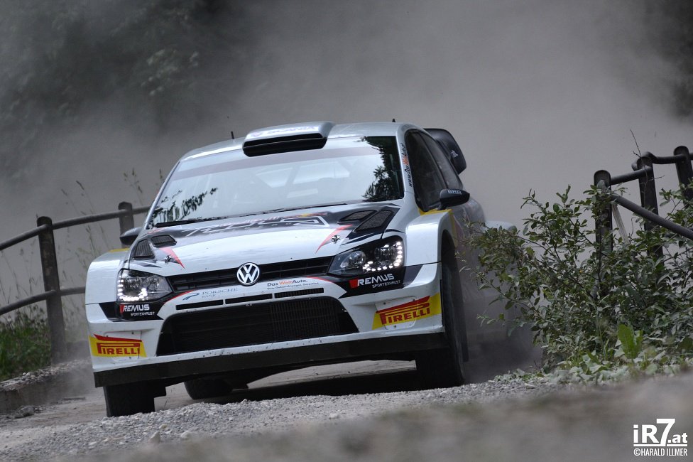 OpensTightens's tweet photo. #ÖRM #SchneeberglandRally PET feat.@BRRBaumschlager's @RBaumschlager & @VolkswagenRally's #POLORWRC
https://t.co/Er41f7b9lK
by @haraldillmer https://t.co/PV7uerp2Ej