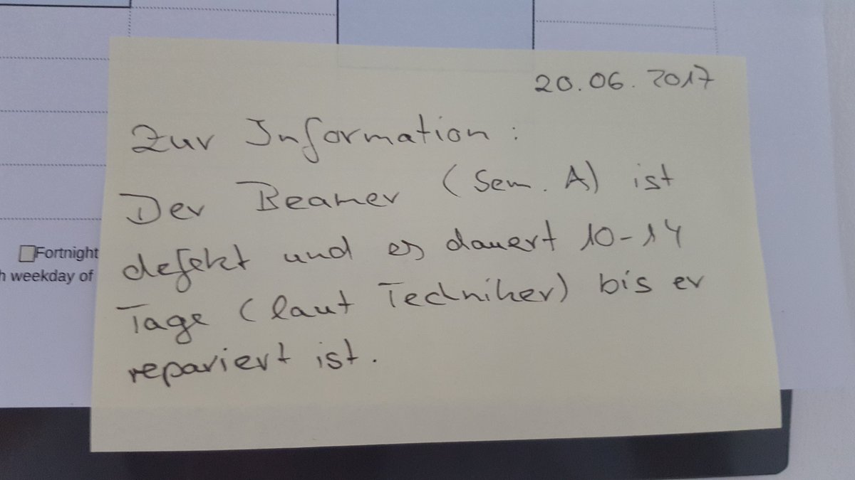 Wechselwerk's tweet photo. Seminarraum mit 25 Stühlen für 30 Leute, 40 Grad, Beamer kaputt... Echt jetzt, @UniFreiburg??? https://t.co/tvzyR2LfN6