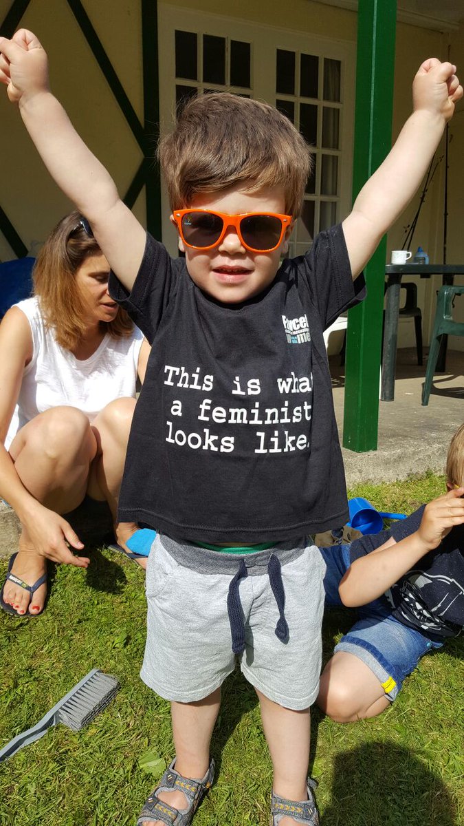 What does a feminist look like to you? We love our tee on this little feminist. Get one today and help a good cause: buff.ly/2sTLctN