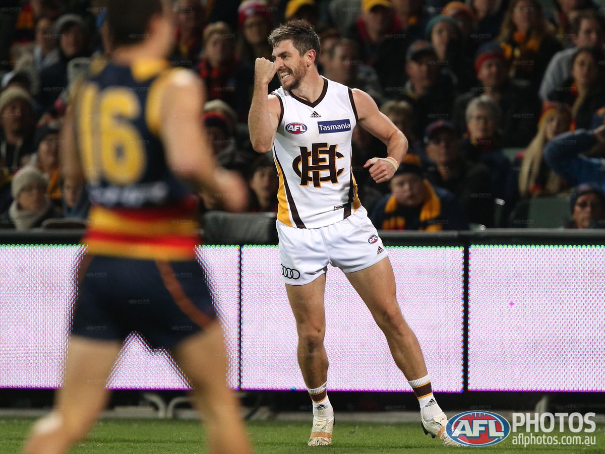 AFL's tweet image. Hawks get the four points! 
FT: @HawthornFC 14.12 (96) defeat @Adelaide_FC 12.10 (82). #AFLCrowsHawks