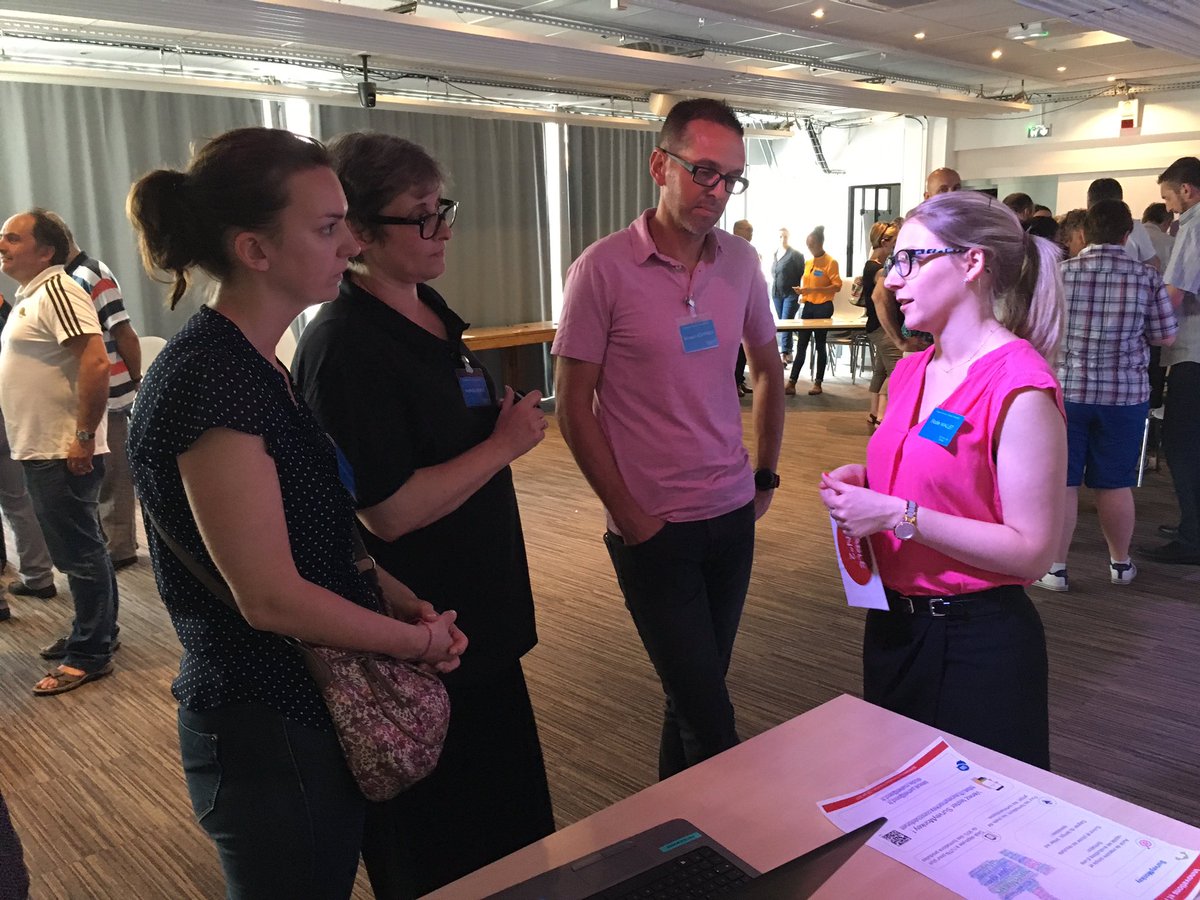 ComoletD's tweet photo. Présentation de SURVEYMONKEY : des évaluations simples et rapides à mettre en place et à utiliser ! #innoformationTN https://t.co/uUw7me7rXN