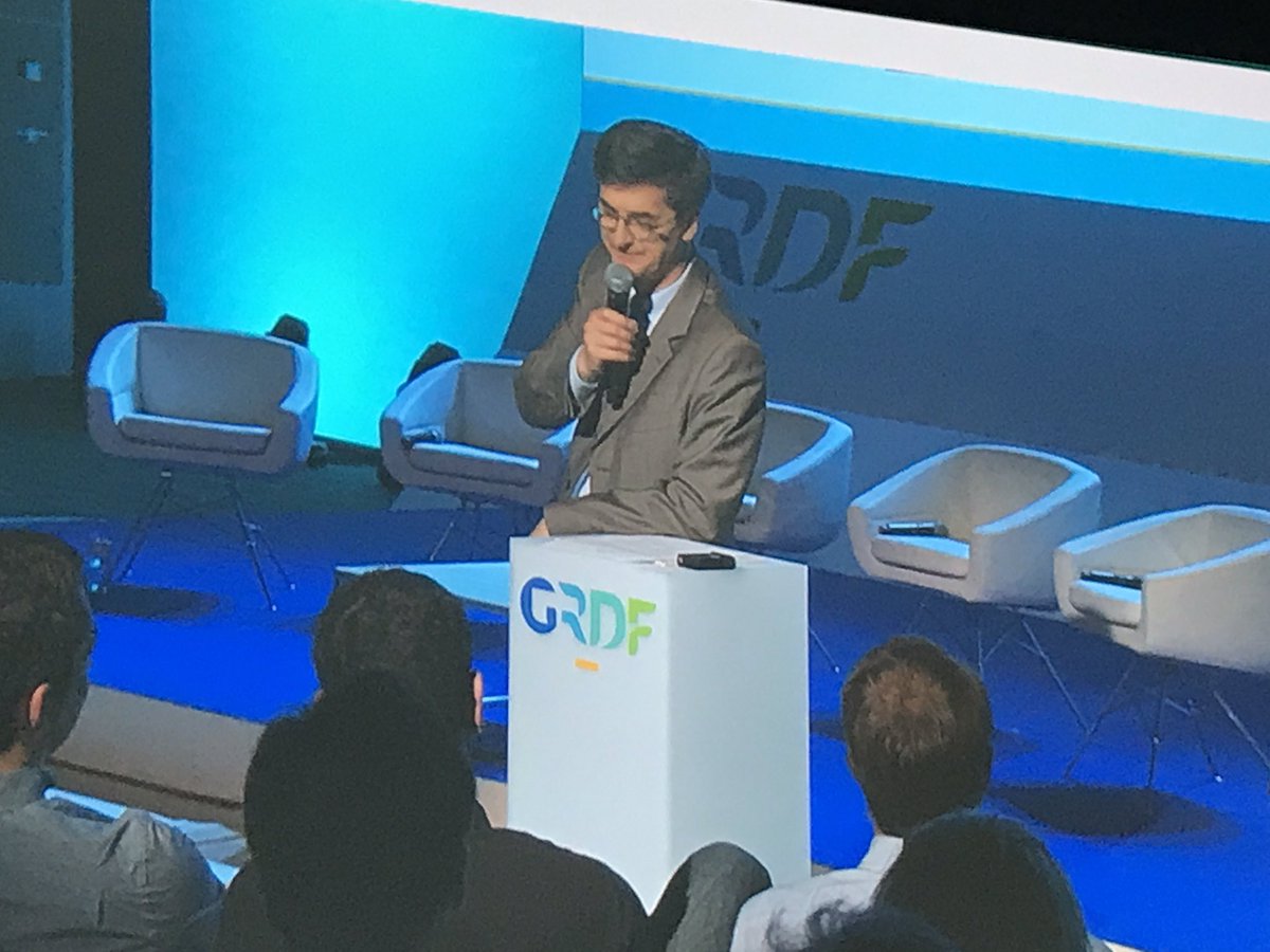 <a href="/SauvageEdouard/">Edouard Sauvage</a> ouvre le #Topex 2017 <a href="/GRDF/">GRDF</a>. C'est parti pour 2 journées intenses de travail. #GRDF2018onavance. <a href="/jchambin/">Jerome Chambin</a> #biomethane