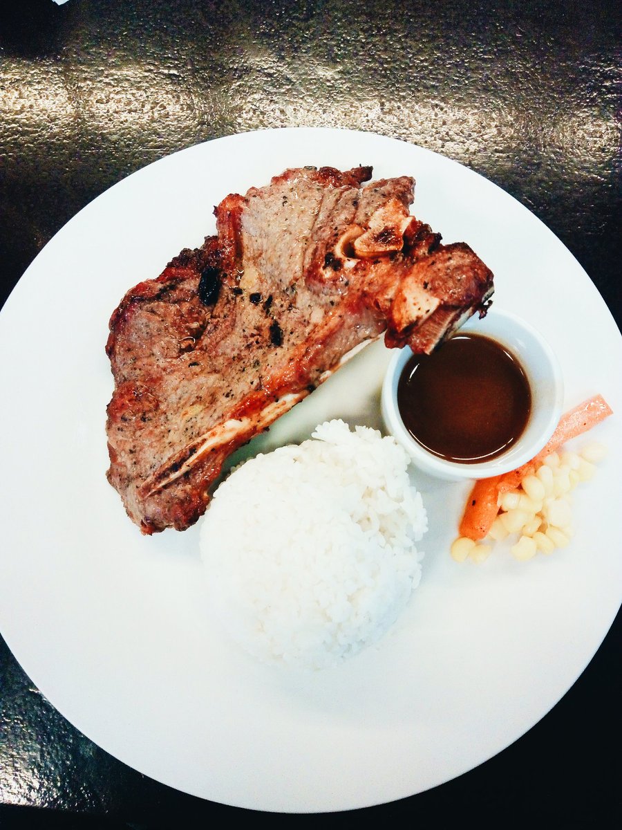 BrickfireMH's tweet photo. Presenting Brickfire's Best Seller!! 😂 #SalisburySteak #CowgirlAnnie #BullyBurger https://t.co/j0uoOAzOoi