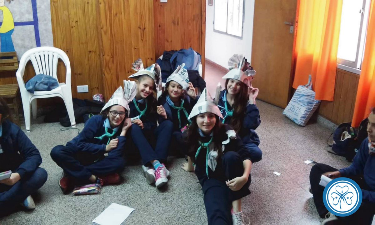 GuiasArgentinas's tweet image. Las Guías de #Edelweiss y #Ayenhue compartieron un día de actividades donde intercambiaron experiencias y trabajaron en equipos integrados.