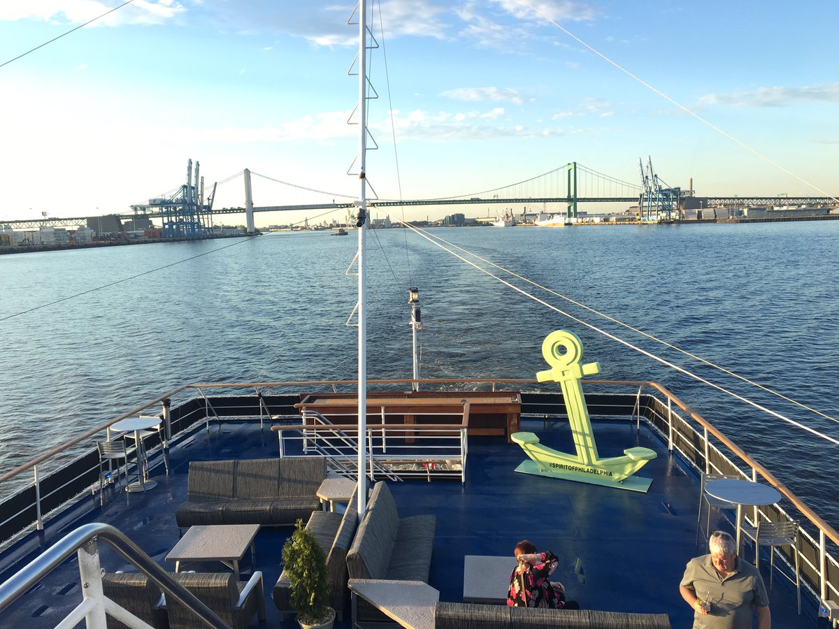 CSCL2017's tweet image. Wow! This week keeps on giving! Not a dull moment and the ocean view was beautiful. Thanks to all who joined us at the Spirit Cruise!