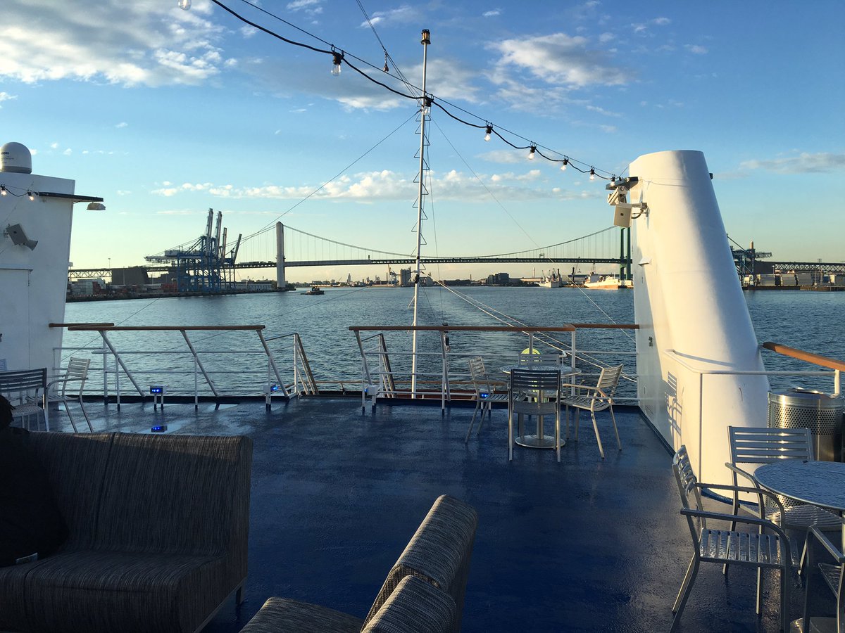 CSCL2017's tweet image. Wow! This week keeps on giving! Not a dull moment and the ocean view was beautiful. Thanks to all who joined us at the Spirit Cruise!