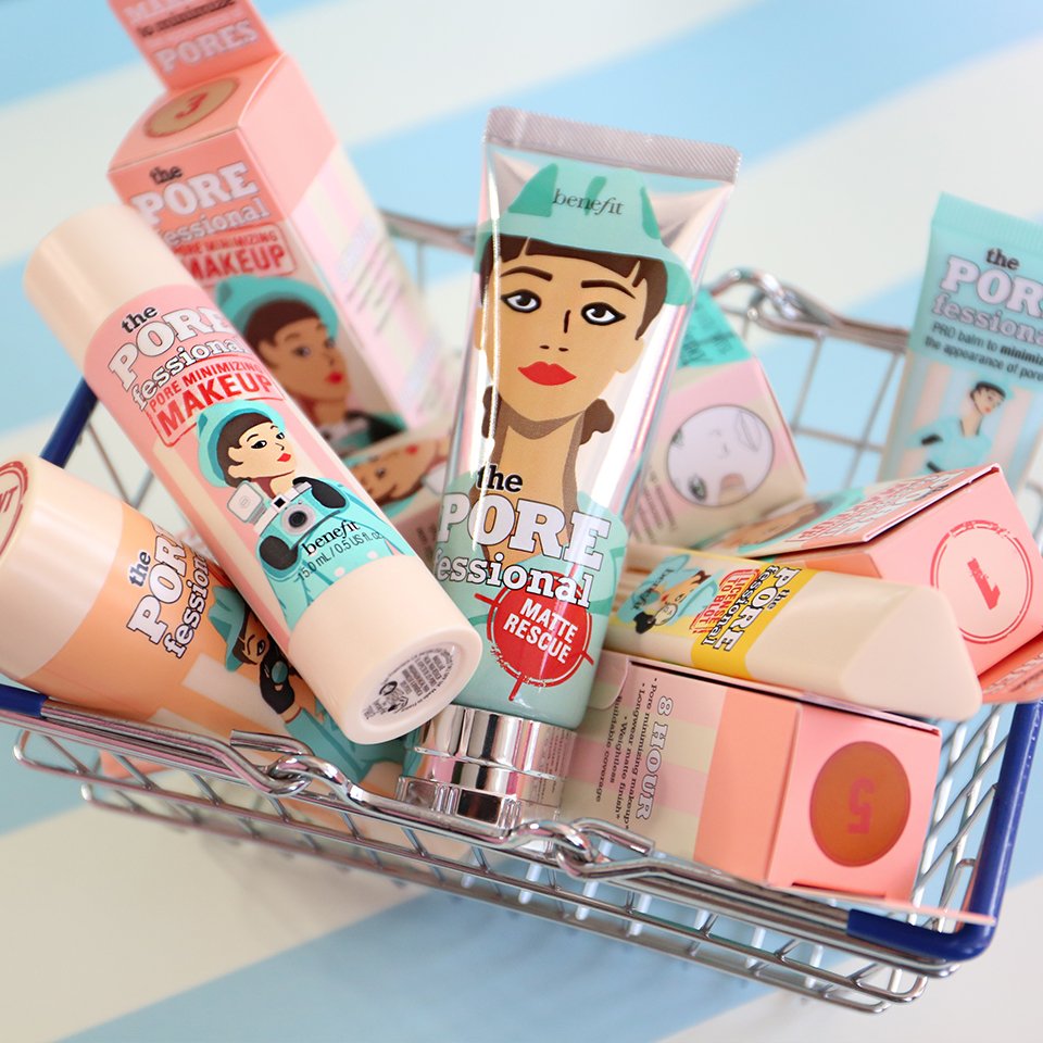 WorldDutyFree's tweet photo. It's #PoreOClock! ⏰⏰ Beat that midday shine with the @BenefitUK Porefessional range 💋 https://t.co/iz5cmi7tNb