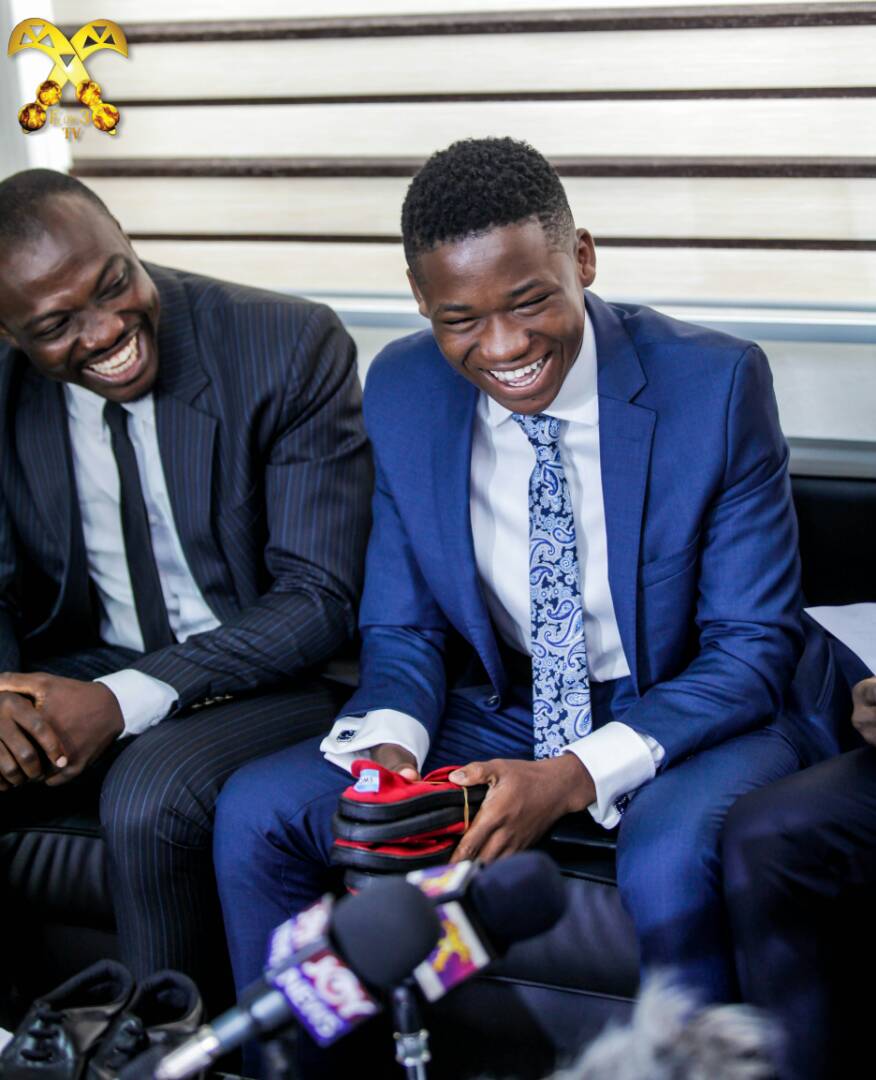 Upperwestregion's tweet photo. #Photos Abraham Attah pays courtesy call on the Minister of Education Dr.Matthew Opoku Prempeh #FreeSHS @EoN3_Tv
https://t.co/H5oMcOWIMN