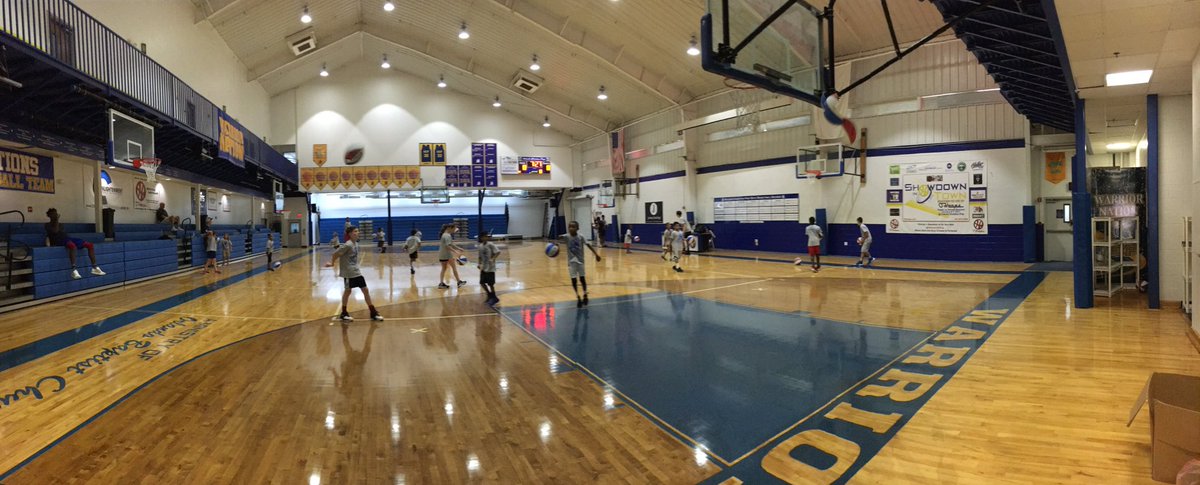 WarriorsOcp's tweet photo. Last day of #ocphoops basketball camp #futureofocp https://t.co/7tVevpmTlk