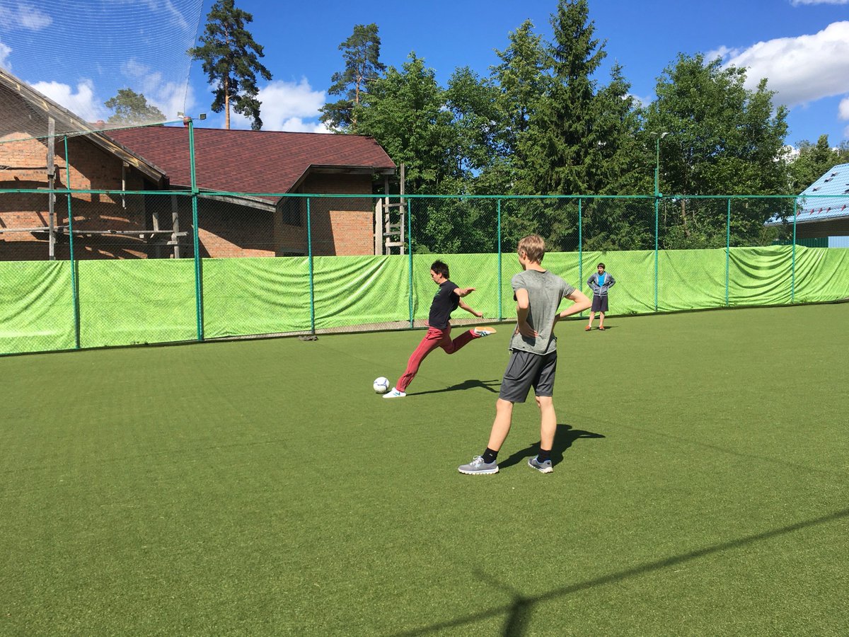 Team__Spirit's tweet photo. A healthy body makes a healthy spirit! Our Dragons like to play football after intense @dota2 online training⚽️
#SpiritDota #SpiritBootcamp https://t.co/tIGpidJ5g5