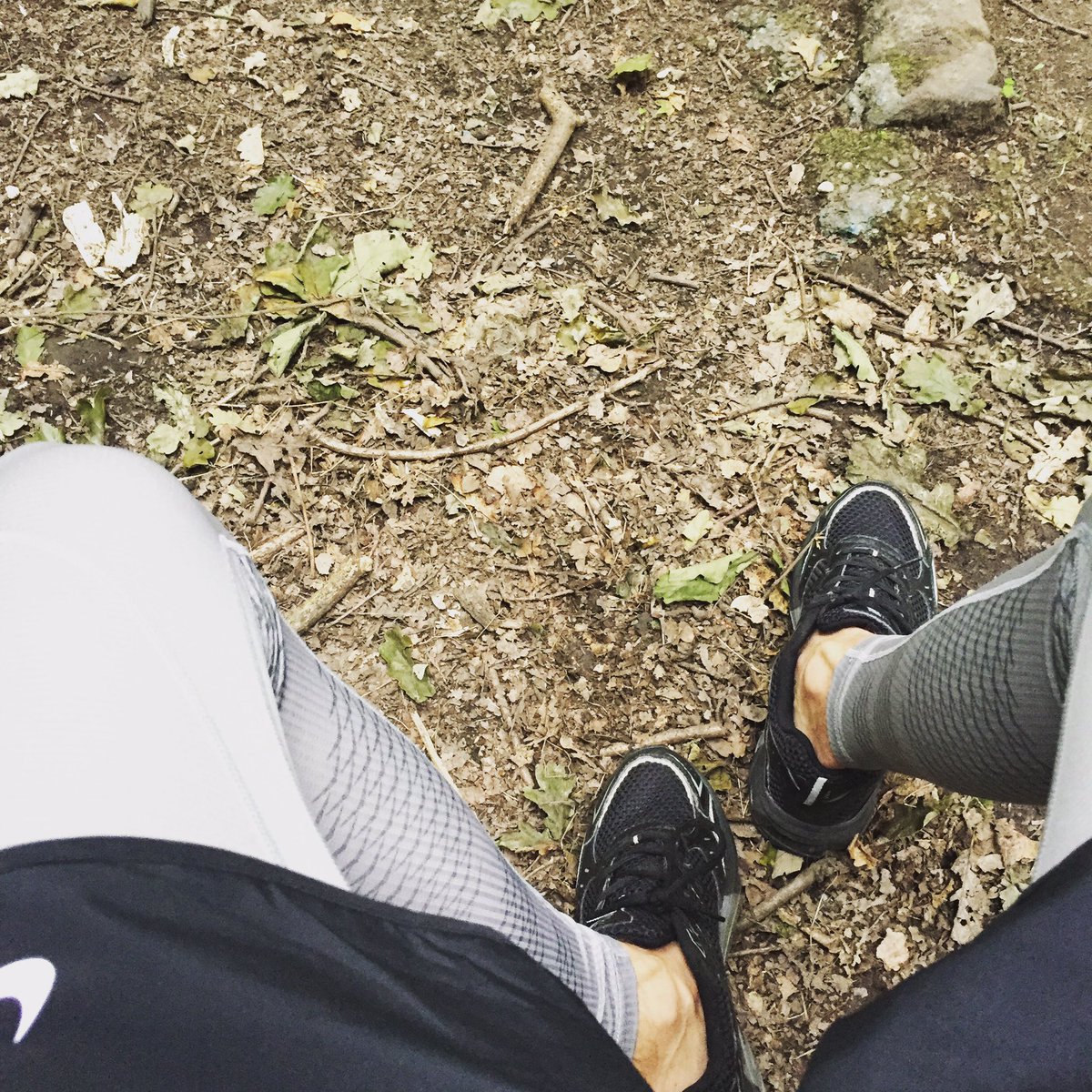 Ryan_Russon94's tweet image. Typical British weather... one minute it's a nice afternoon then the next there's a thunderstorm 😅#britishweatherproblems