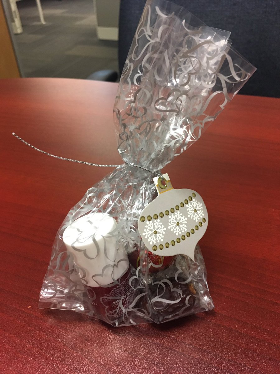 RASumner's tweet photo. I adore working in such a culturally #diverse environment @PearsonNorthAm #Embanet. Celebrating #Eid2017 a little early today! #EidMubarak https://t.co/ITR4UG8per