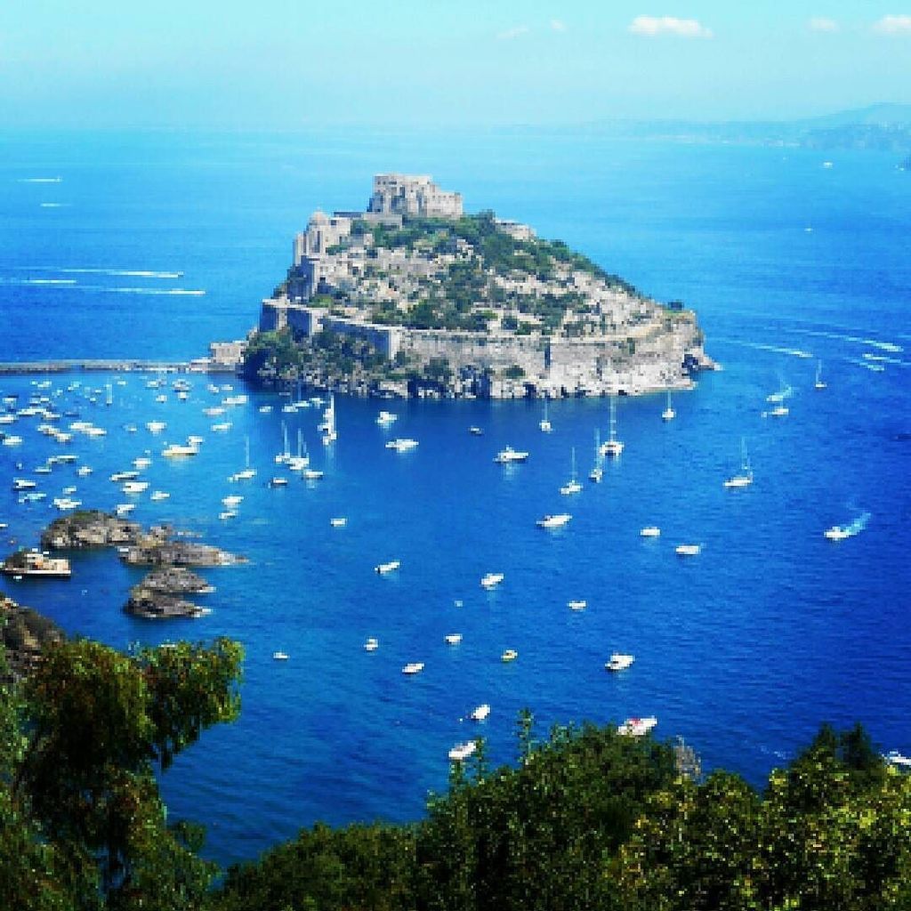 cittaweb's tweet photo. #ISCHIA Speciale Estate #HOTEL #ORIENTETERME ***
Disponibilità:  Vasta disponibilità

Centralissimo a #IschiaPorto… https://t.co/3J7gUHdBXD https://t.co/gvKP4WD7WL